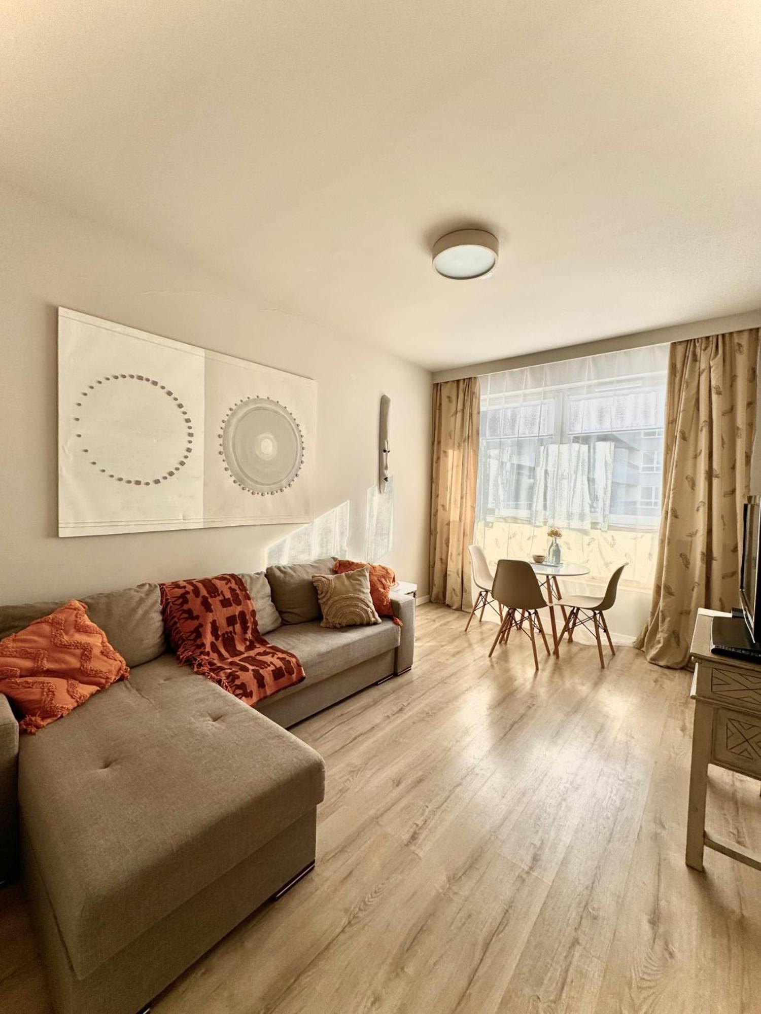 Komputerowa Apartments Airport And Business District Warsawa Bagian luar foto
