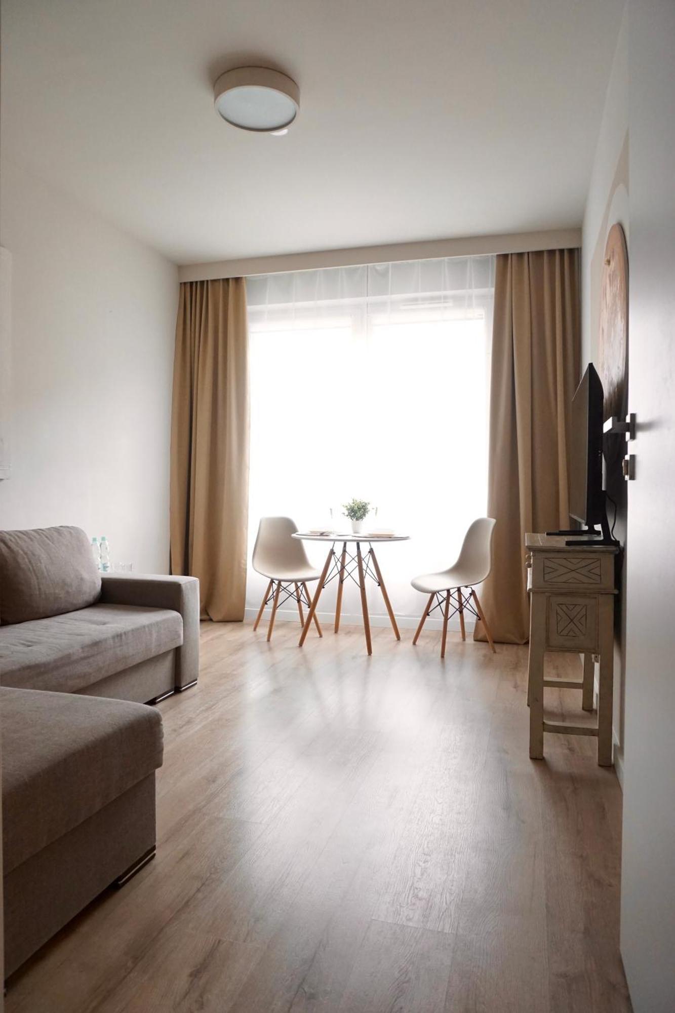 Komputerowa Apartments Airport And Business District Warsawa Bagian luar foto